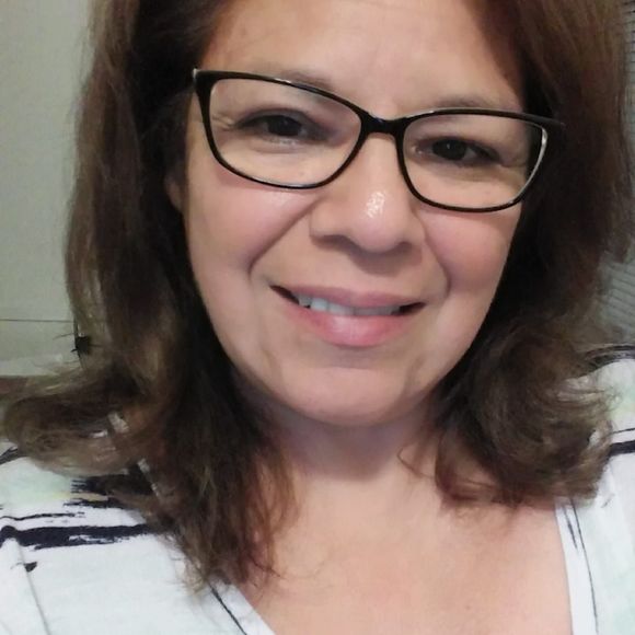 Meet your Posher, Micaela - Picture 1 of 1